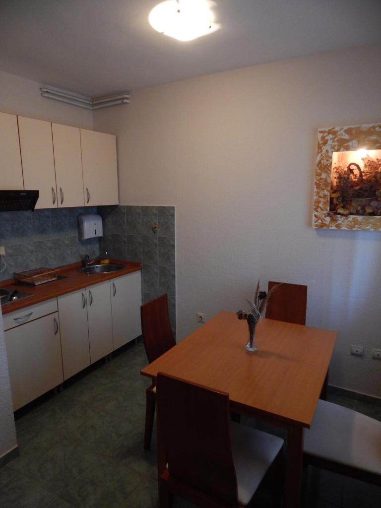Апартаменты (Апартаменты с видом на город), Contessa Apartments
