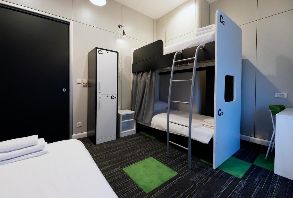 Номер (Кровать в общем 4-местном номере для мужчин и женщин), Hostel 365 For U