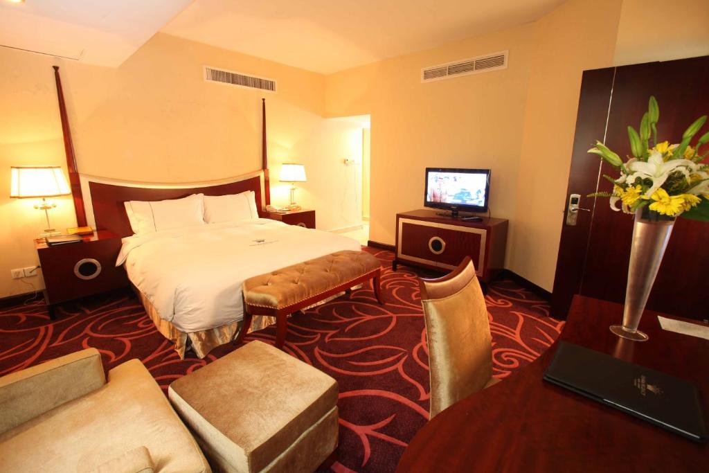 Dhaka Regency Hotel & Resort - Tap to explore photos