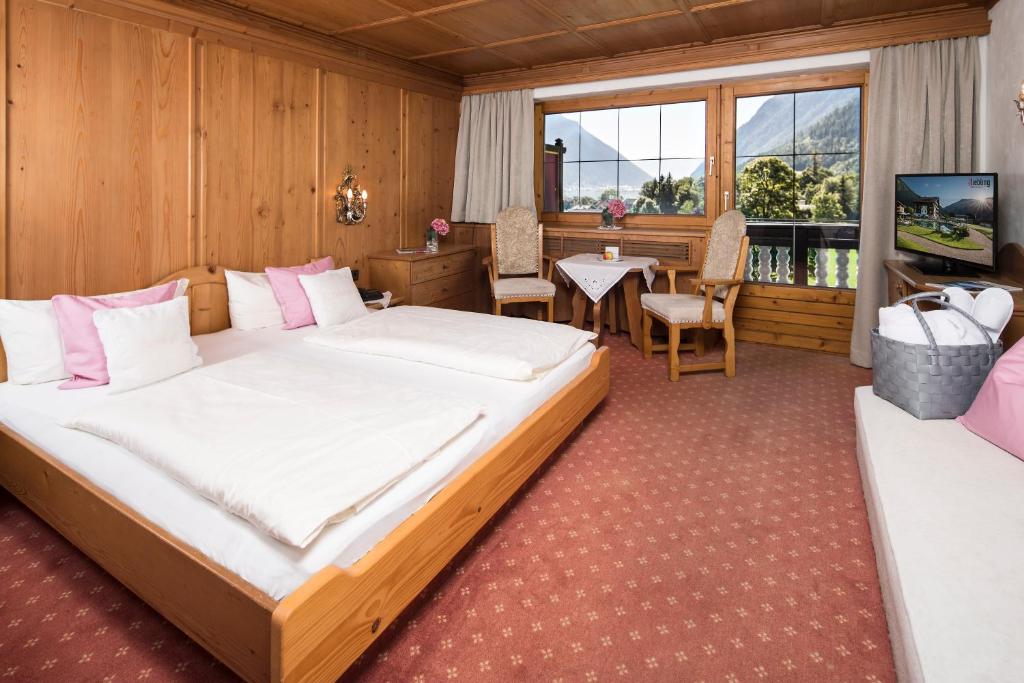 Двухместный (Двухместный номер с 1 кроватью (вид на поле для гольфа)), Hotel das liebling - adults only