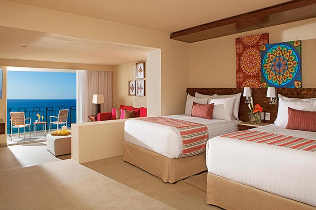 Сьюит (Deluxe Junior Suite Bay View Double), Sunscape Puerto Vallarta Resort