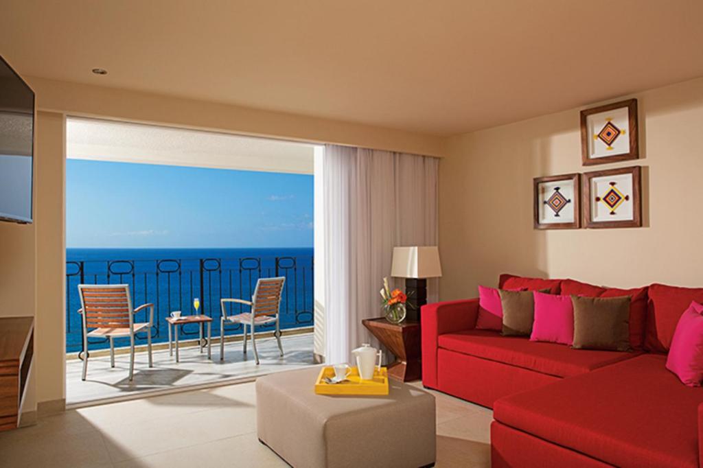 Сьюит (Deluxe Junior Suite Bay View King), Sunscape Puerto Vallarta Resort