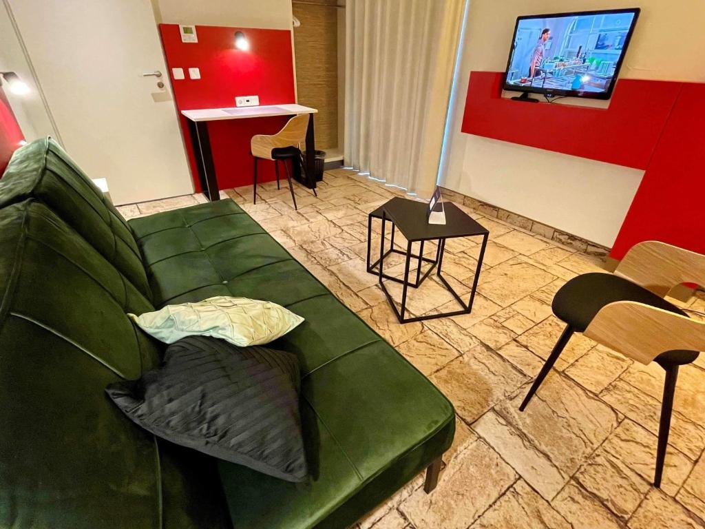 ibis Styles Karlsruhe Ettlingen Room Type - Suite with One Double Bed