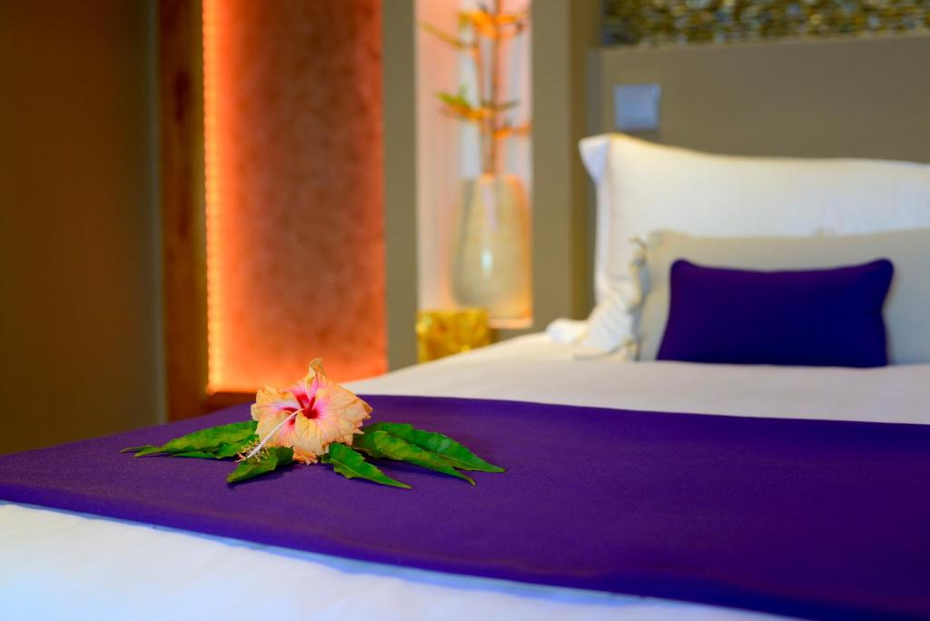 Трехместный (Люкс Residence в саду), Le Domaine de L'Orangeraie Resort and Spa