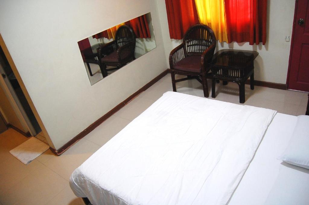 Rumi Apartelle Hotel photo 4