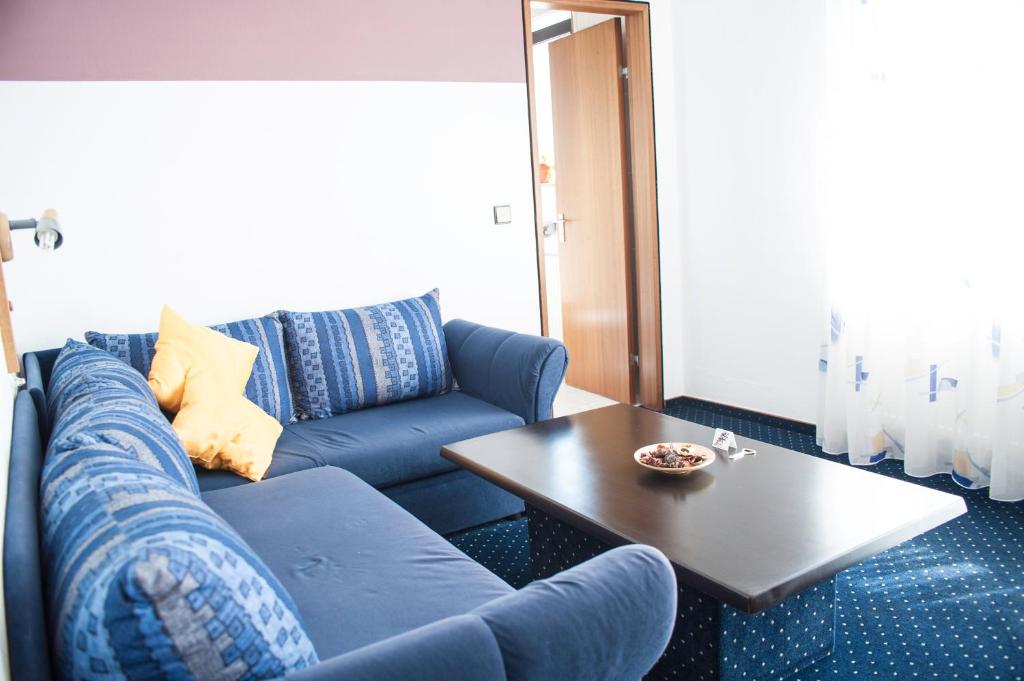 City Hotel Hanau photo 2