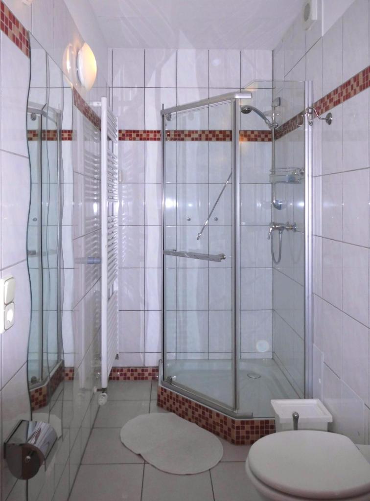 Pension Pieschen Dresden Room Type - Quadruple Room with Bathroom