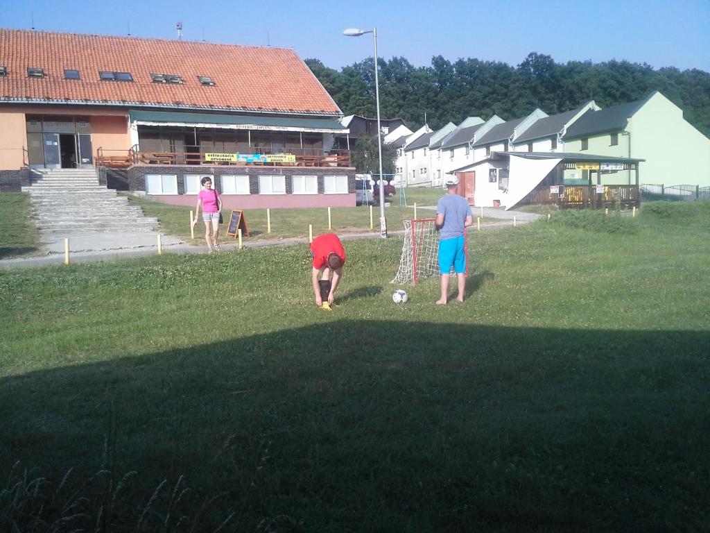 Turistická ubytovňa Hotel Divin photo 4