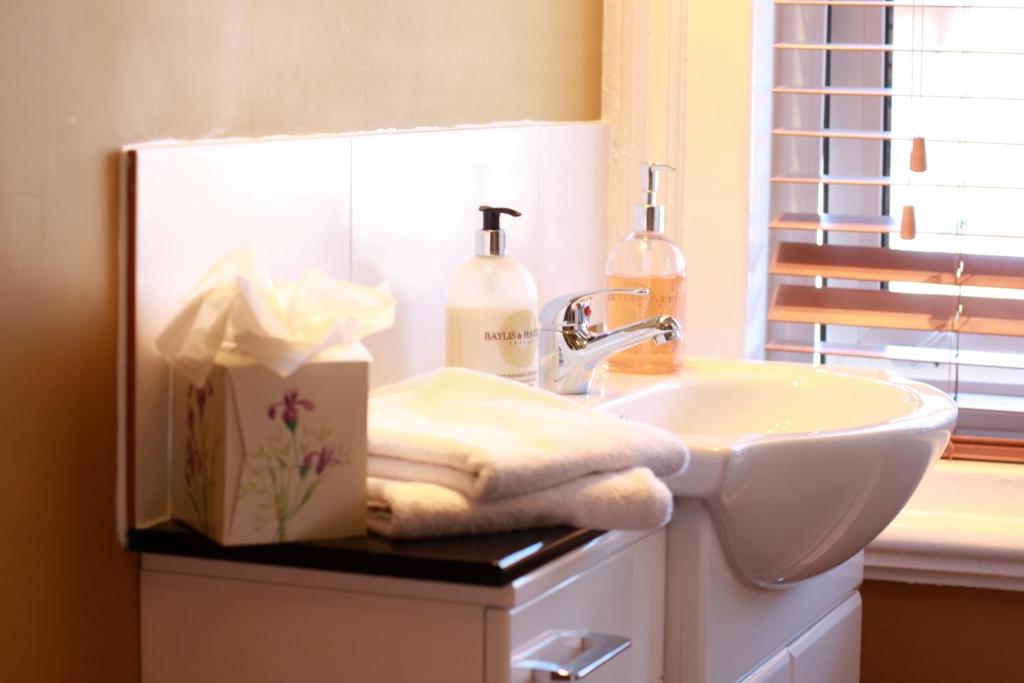 Brentwood Guest House photo 2