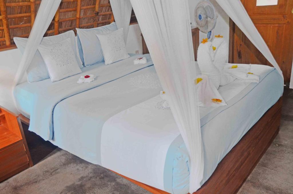 Lagoona Beach Bungalows - Eco Bungalows Batukaras photo 2
