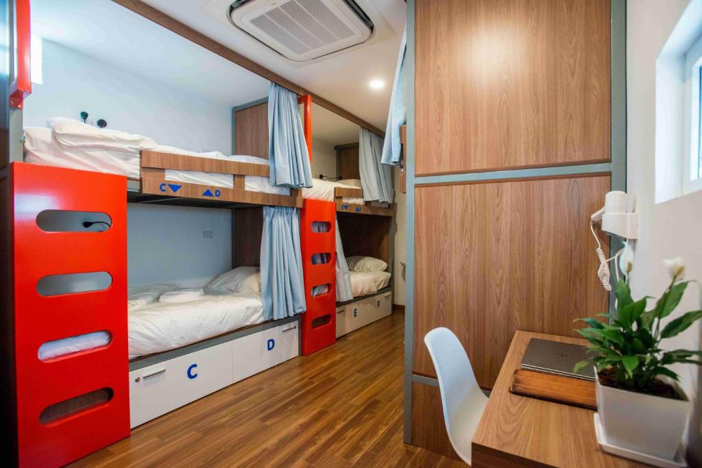 Номер (Кровать в общем 8-местном номере для женщин), Nexy Hostel