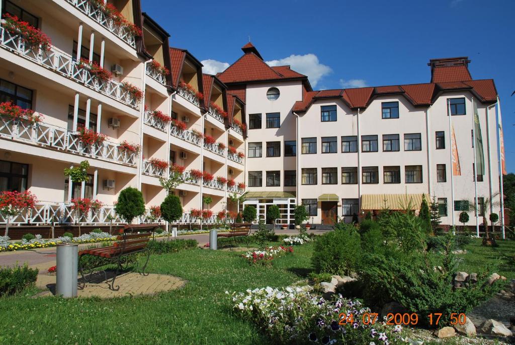Solnichnaia Dolyna