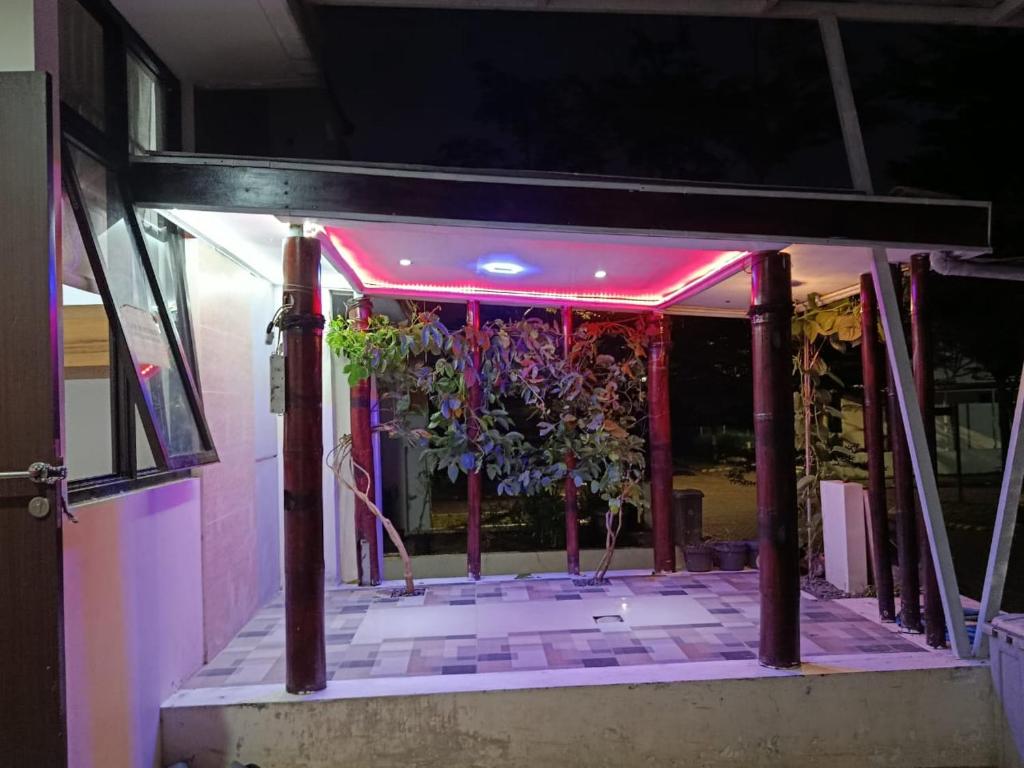 Penginapan, homestay Gor Ken Arok kota malang jawa timur bisa 5-10 orang photo 3
