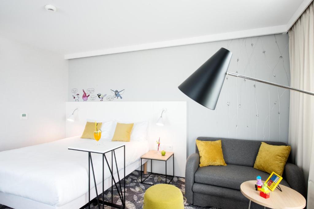 Двухместный (Стандартный двухместный номер с 1 кроватью и диваном-кроватью), ibis Styles Bialystok