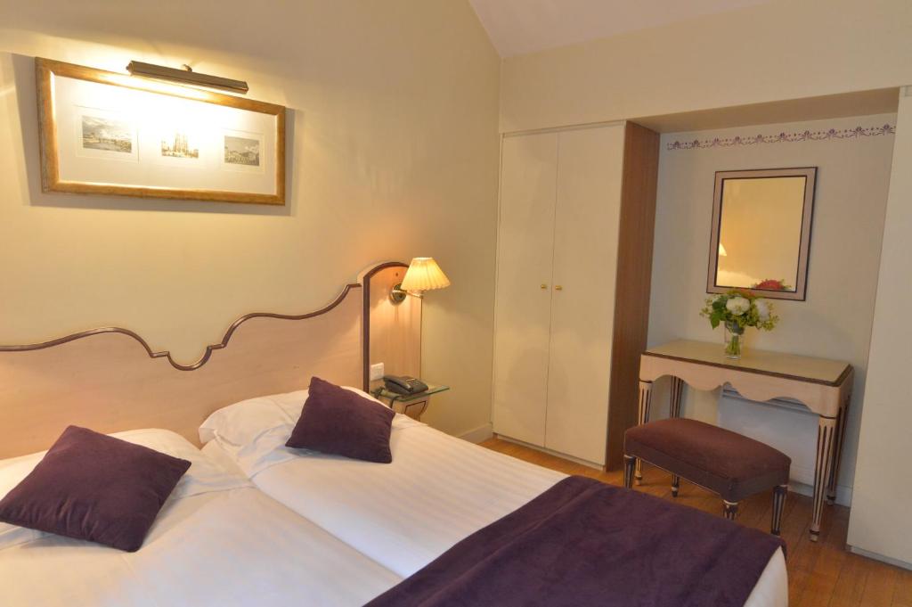 Сьюит (Люкс (для 3 взрослых)), Hotel Suites Unic Renoir Saint-Germain
