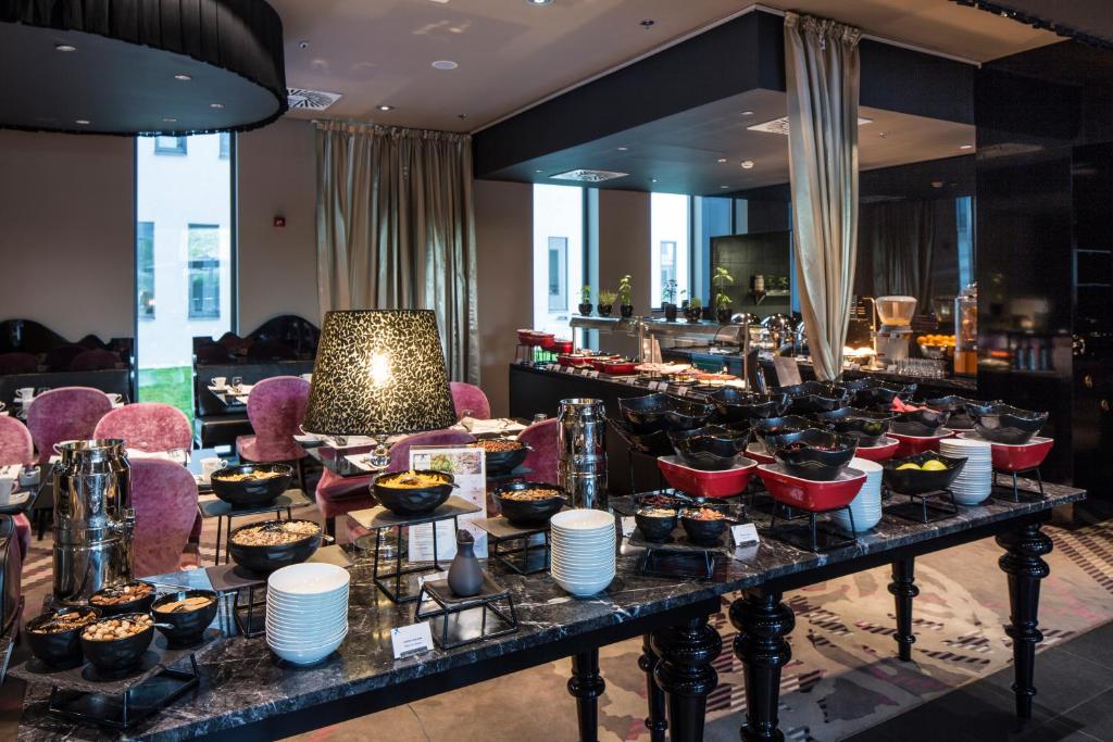 Falkensteiner Hotel Belgrade photo 4