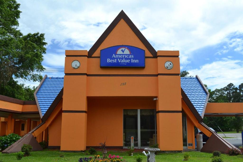 Americas Best Value Inn Smithfield image
