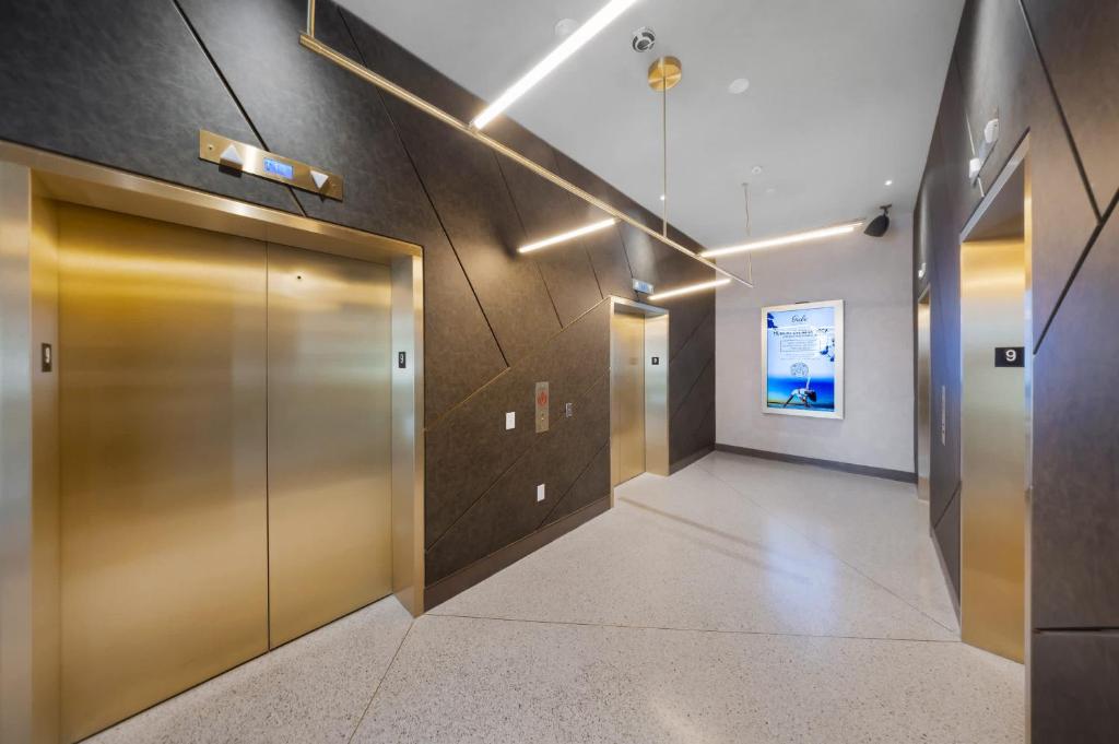 Luxe 1-BD Condo with Stunning Downtown Views - Tap to explore photos