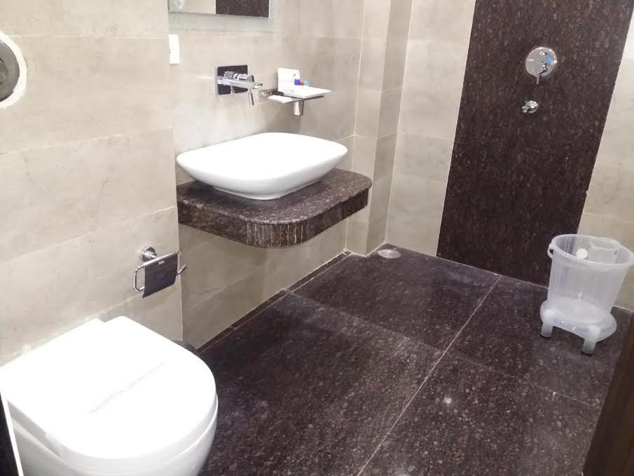 Двухместный (Deluxe Double Room (Free early check in at 8am)), Hotel Ozas Grand