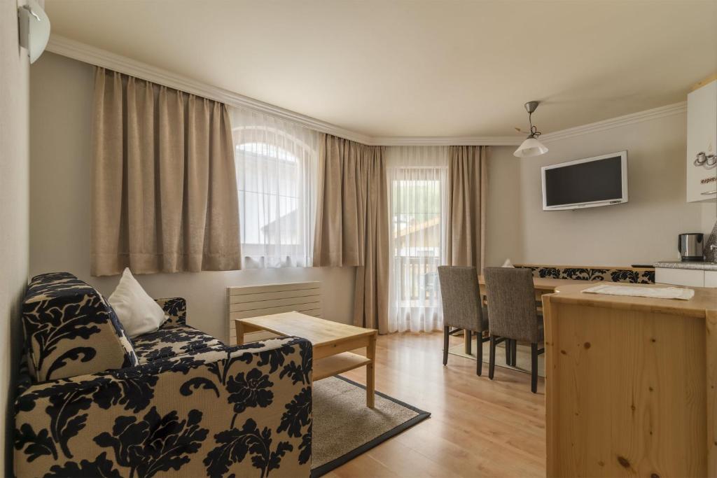 Hotel Garni Chasa Nova photo 4