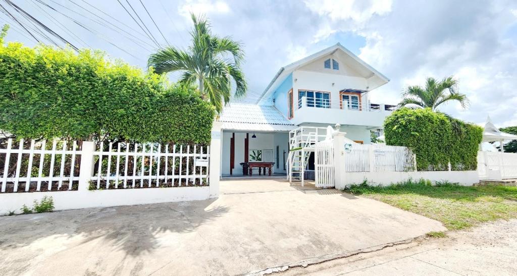 350m to beach pool villa