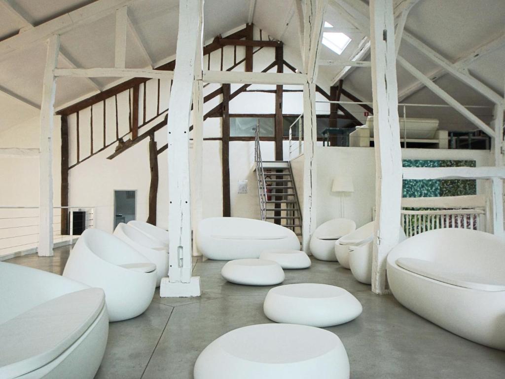 Holiday home for larger groups on an estate in the Ardennes photo 2