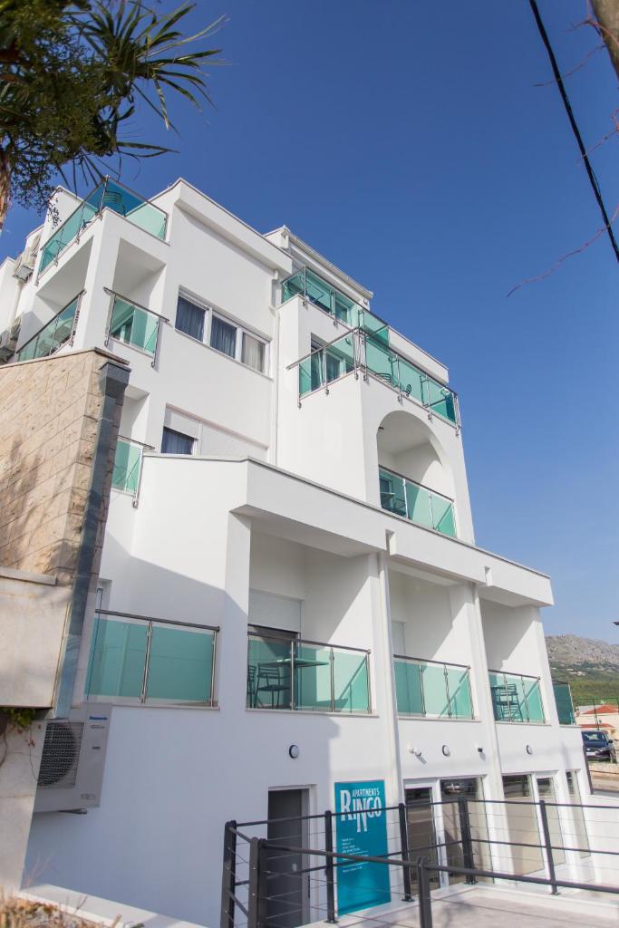 Ringo Apartments photo 2