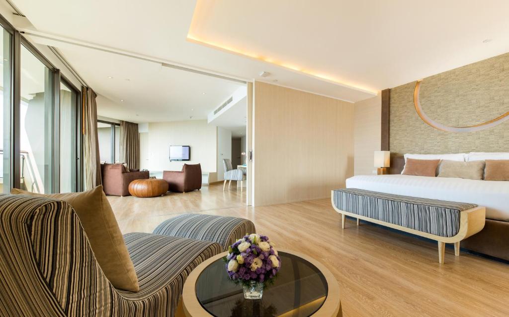 Сьюит (Семейный люкс с клубными преимуществами), Отель Cape Dara Resort