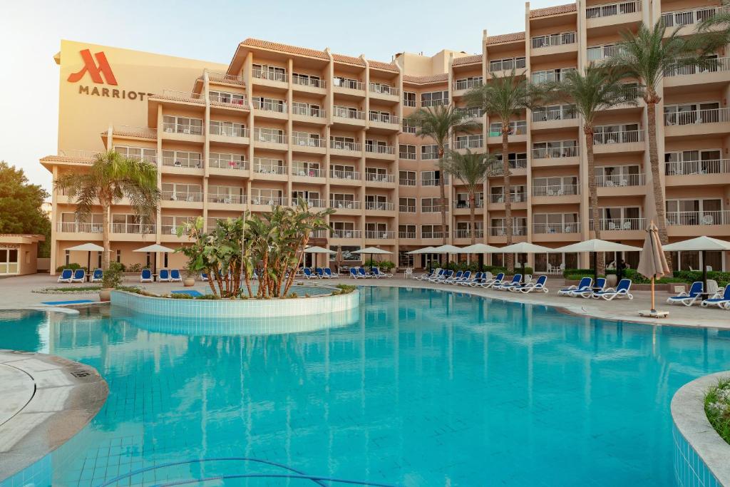 Hurghada Marriott Beach Resort - Tap to explore photos