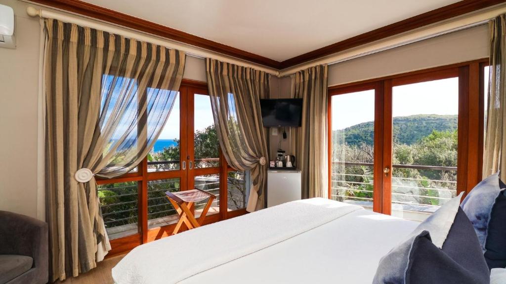 Knysna Pearl View Guest House Room Type - Luxury King Room