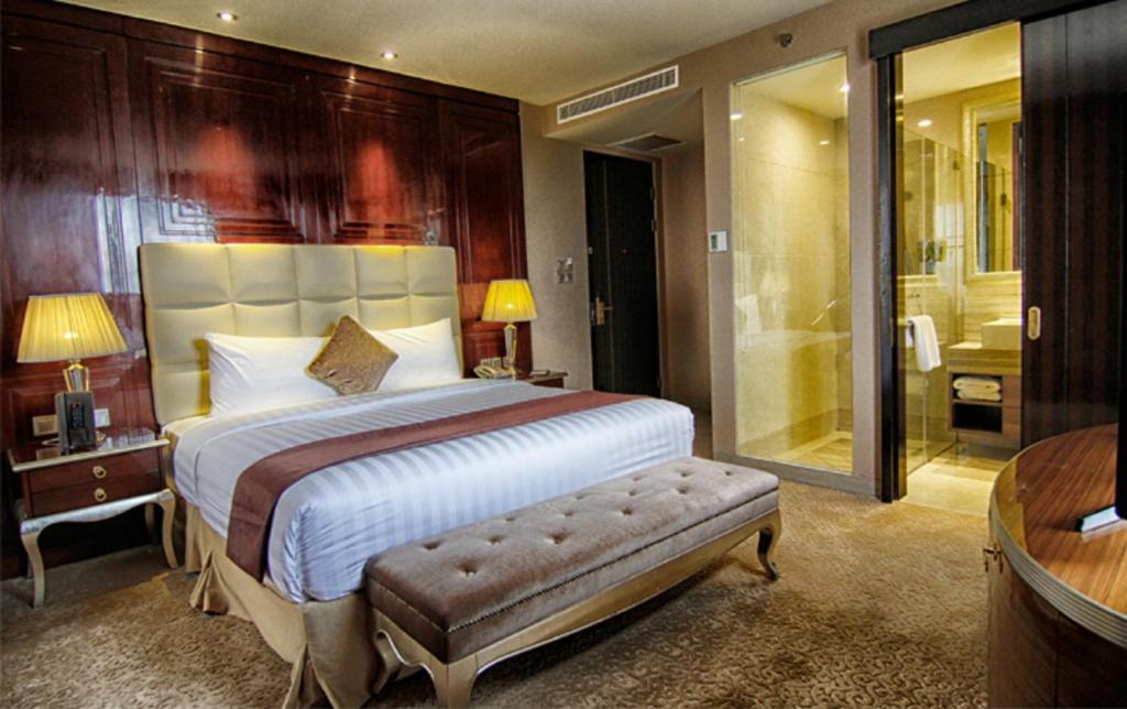 Belviu Hotel Bandung photo 1
