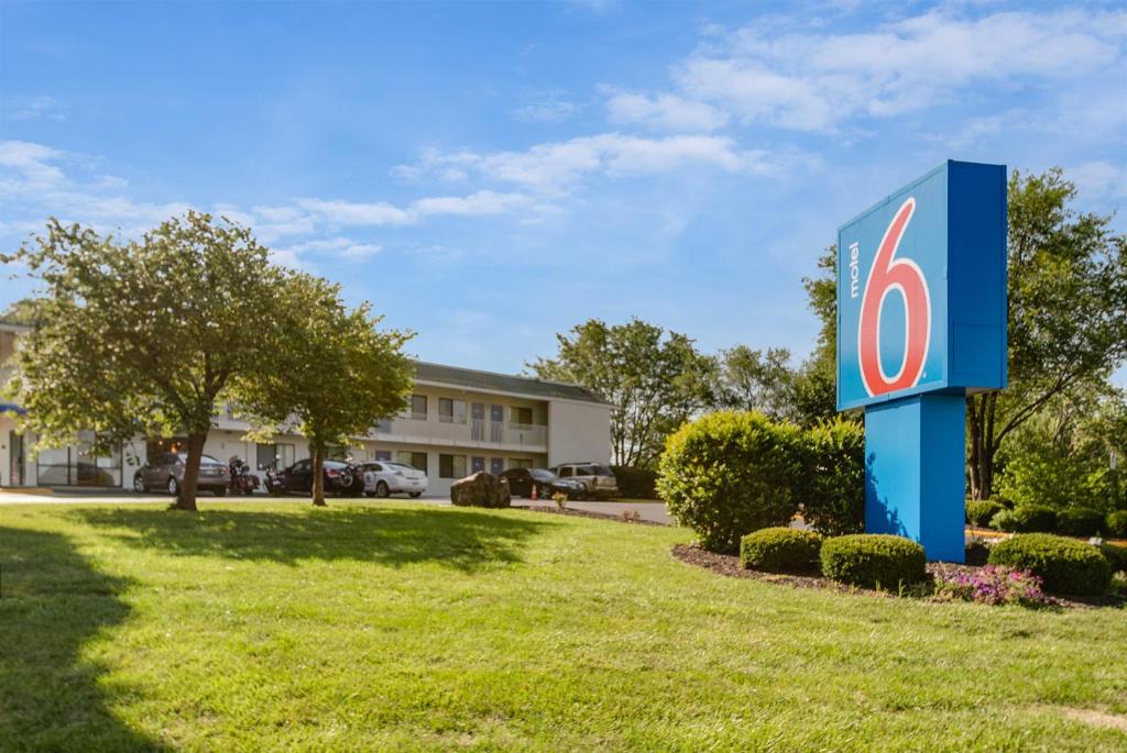 Motel 6 Lenexa, KS - Kansas City Southwest image