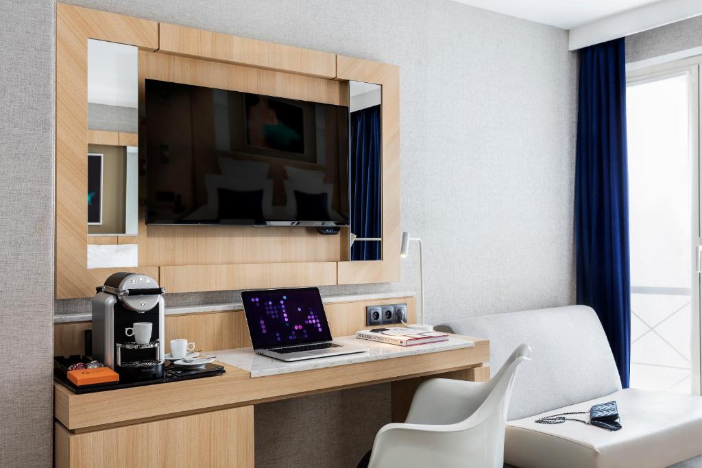 Двухместный (Номер Делюкс с кроватью размера «king-size»), Best Western Premier Louvre Saint-Honoré