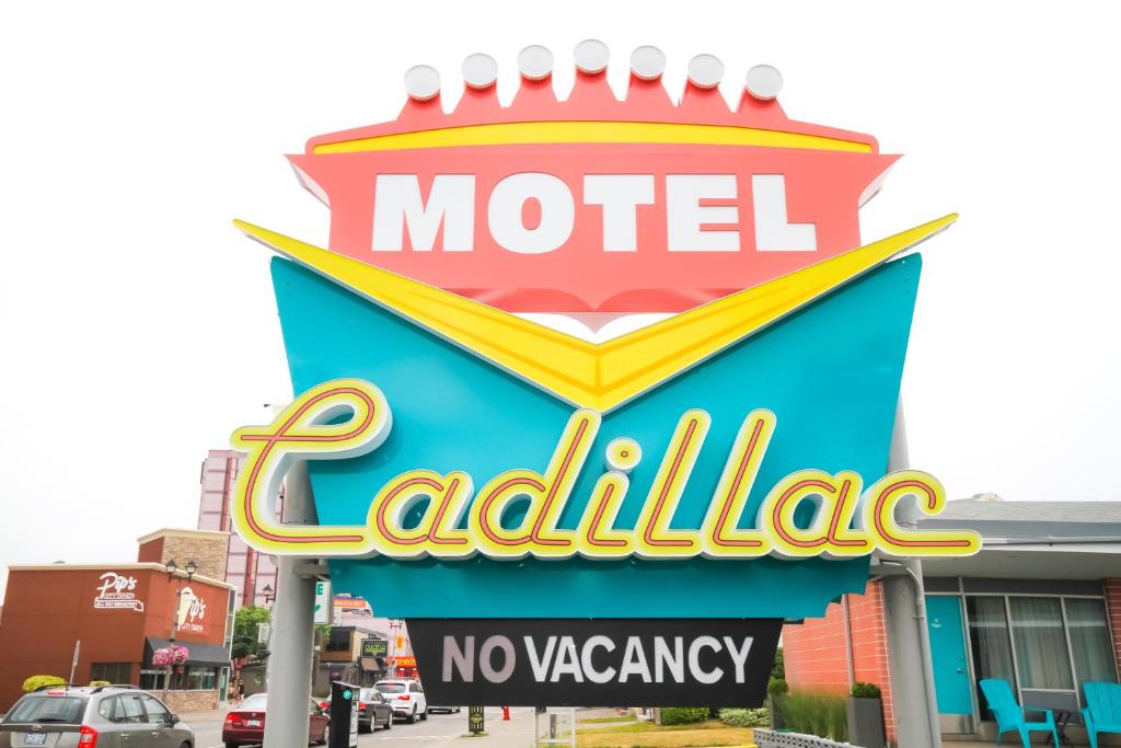 Cadillac Motel Niagara photo 1