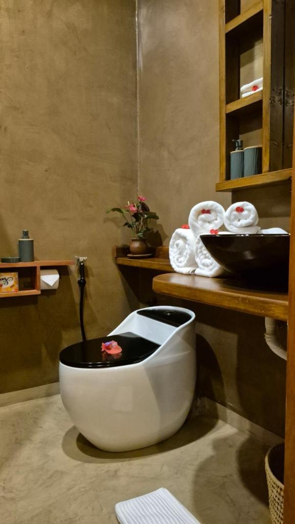 Explorers Kilimanjaro Boutique Hotel - Tap to explore photos