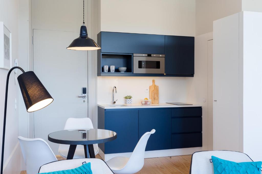 Студио (Номер-студио с видом на реку), Seventyset Flats - Porto Historical Center