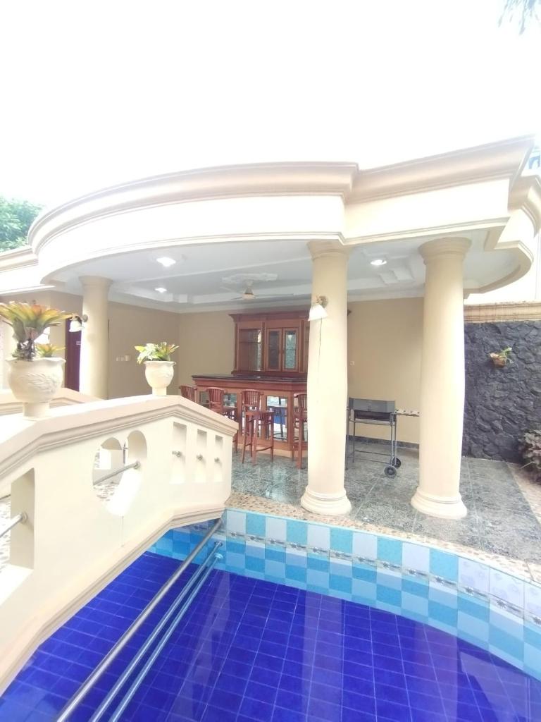 Vila Princess Sentul 7bedroom Private pool, Billiard, Tenis meja photo 4