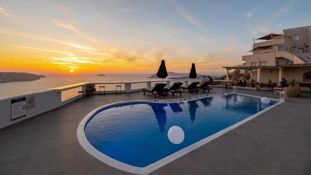 Athermi Suites - Adults Only - Tap to explore photos