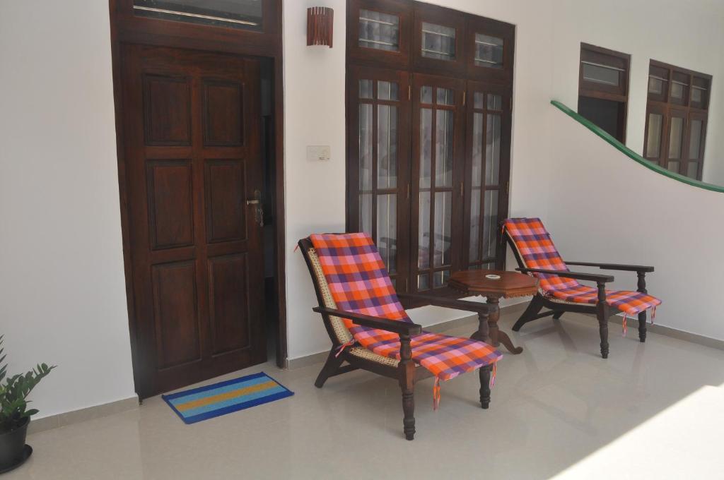 Двухместный (Двухместный номер Делюкс с 1 кроватью и балконом), Hiru Resort Inn Unawatuna