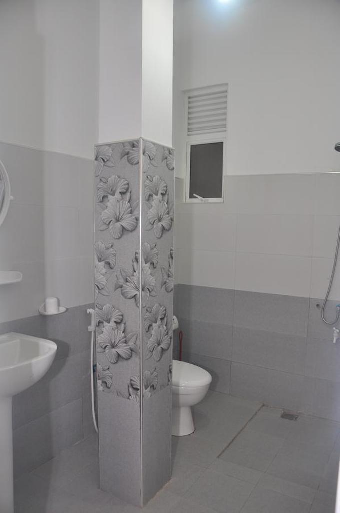 Двухместный (Двухместный номер Делюкс с 1 кроватью и балконом), Hiru Resort Inn Unawatuna