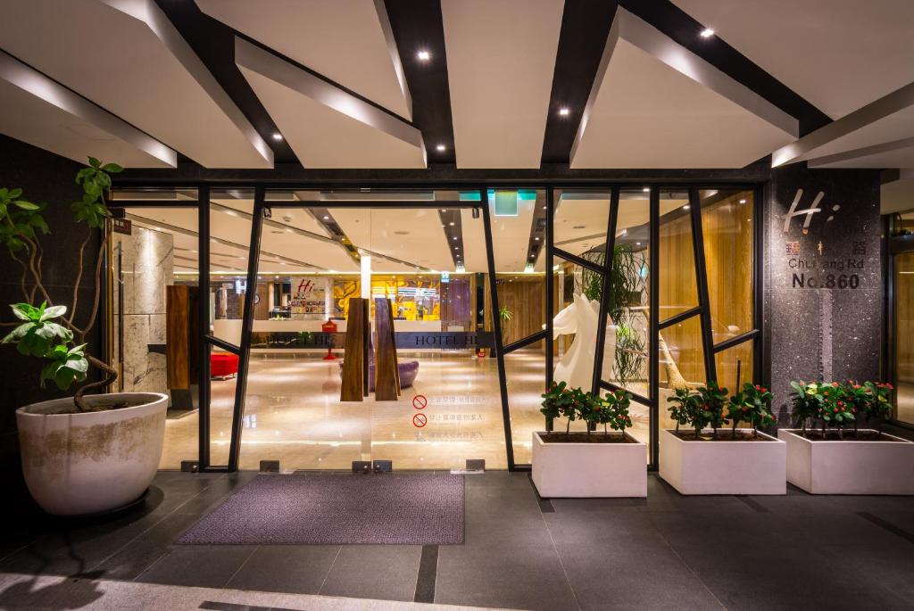 HOTEL HI- Chui-Yang