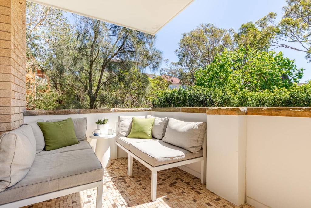 Stylish and perfectly located Bondi Beach hideaway photo 3