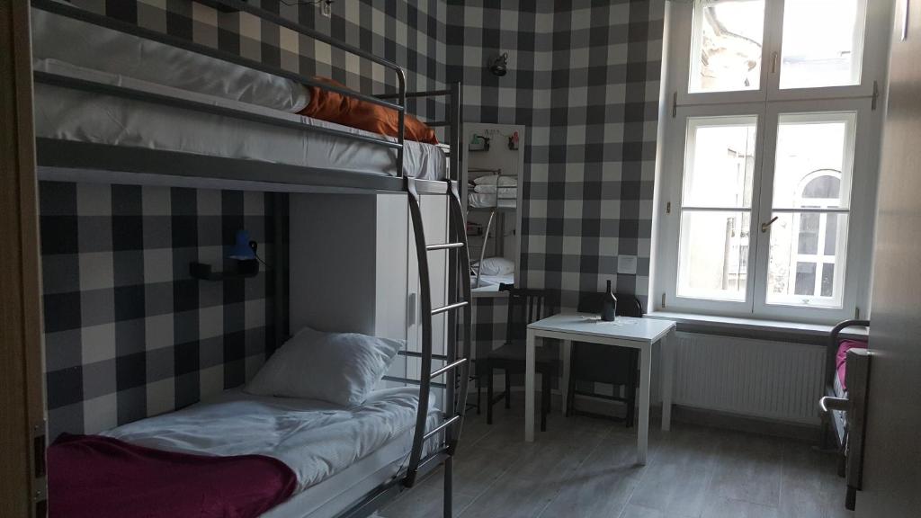 Номер (Односпальная кровать в общем номере с 6 кроватями), Hostel Lwowska 11