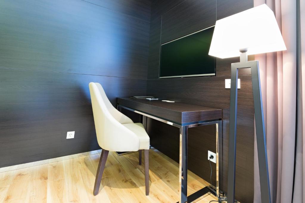 Двухместный (Улучшенный двухместный номер с 1 кроватью), Maccani Luxury Suites