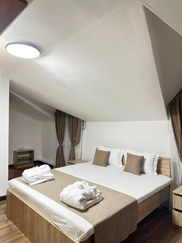 Belon Garden Hotel - Tap to explore photos
