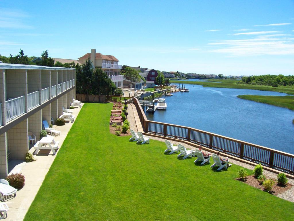 Riverview Resort, a VRI resort photo 2