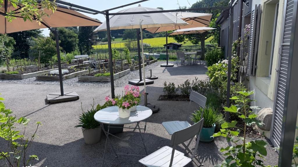Le Hameau du Montchervet Room Type - Double Room with Garden View