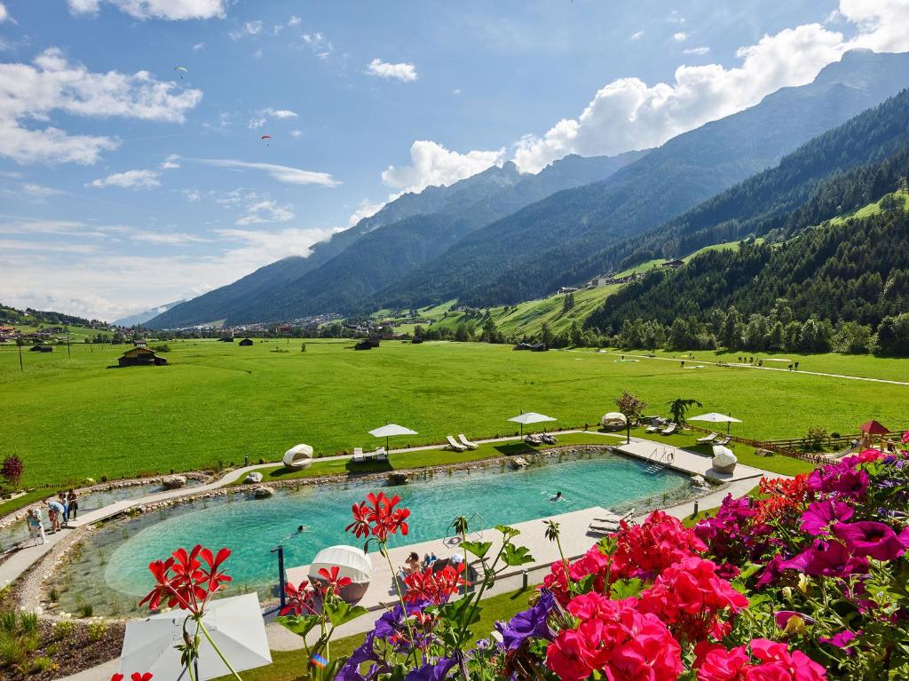 Alpeiner - Nature Resort Tirol photo 4
