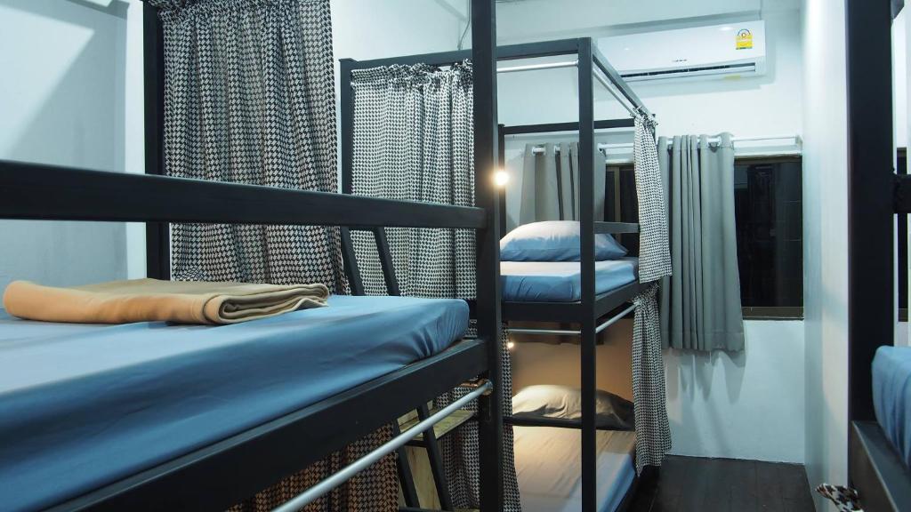 Номер (Bunk Bed in Mixed Dormitory Room - 14:00-20:00 or 20:00-00:00 (6 Hours)), Dhub Hostel Donmueng