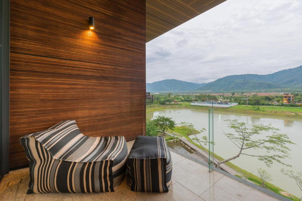 2 Bedroom Luxury Pool Penthouse at ATTA photo 4